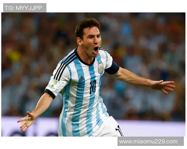 全球足球明星的风采与成就各国球员的传奇故事与影响力分析 全球足球明星的风采与成就各国球员的传奇故事与影响力分析