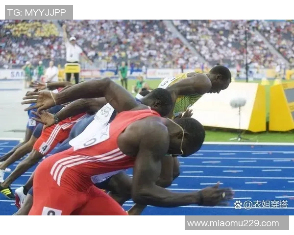 足球巨星意外受伤痛苦不堪赛场瞬间引发球迷热议