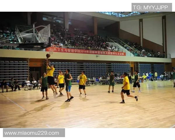 重庆篮球队运营革新探索：从管理模式到市场营销的全方位提升之路